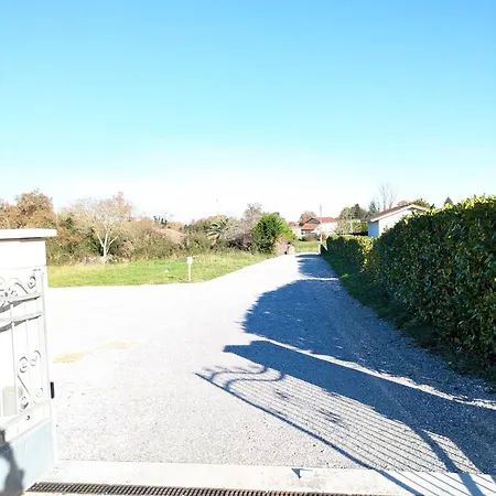 Ravissant T2, Cl 3 Etoiles, 3 Pers Et 1 Enf , 3 Lits, Parking Et Patio 公寓 Saint-Sever (Landes)