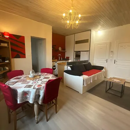 Ravissant T2, Cl 3 Etoiles, 3 Pers Et 1 Enf , 3 Lits, Parking Et Patio Saint-Sever (Landes)